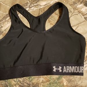 Under Armour Women Activewear Sports Bras SM Black